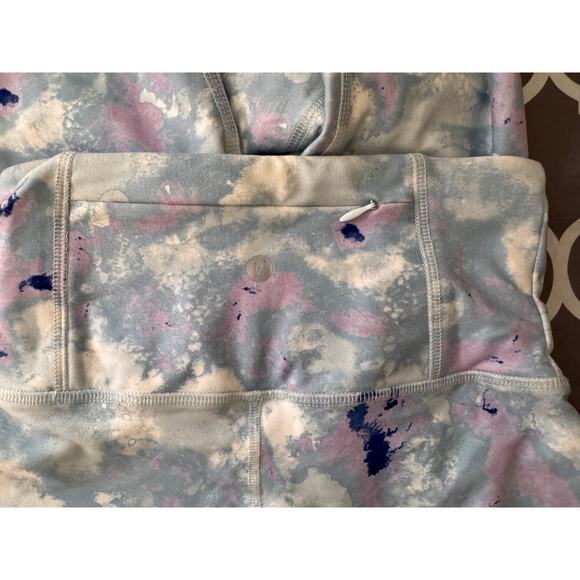 New WILDFOX Women's Watercolor Spill Tie Dye Athletic High Waist Legging Size XS - Picture 6 of 7